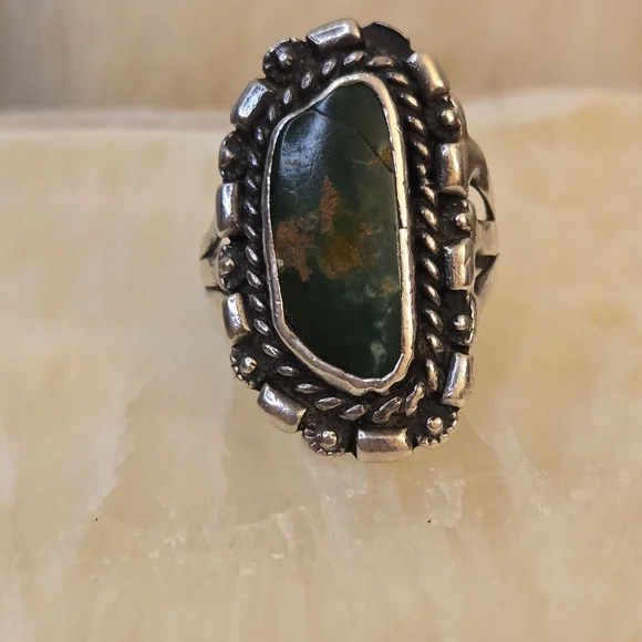 Vintage Green Turquoise Native American Silver Sterling Ring Size 6.5 - Picture 8 of 10